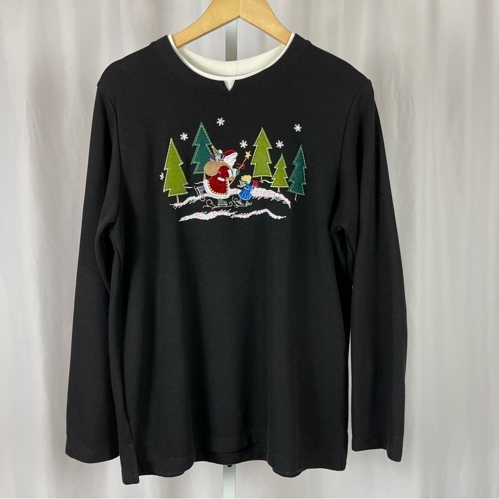 White Stag Large Embroidered Felt Santa Winter Pond Trees Holiday Sweater Skate